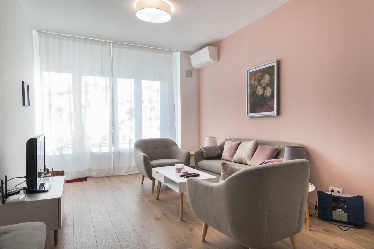 Chic And Spacious Apartment In Central Sofia - Patriarh Evtimiy By Flat Mаnager Екстериор снимка