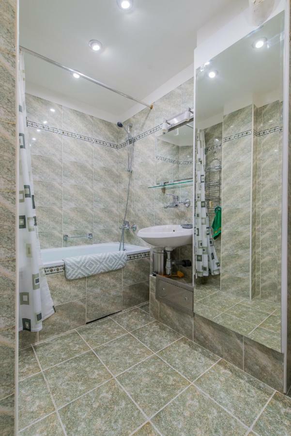 Chic And Spacious Apartment In Central Sofia - Patriarh Evtimiy By Flat Mаnager Екстериор снимка