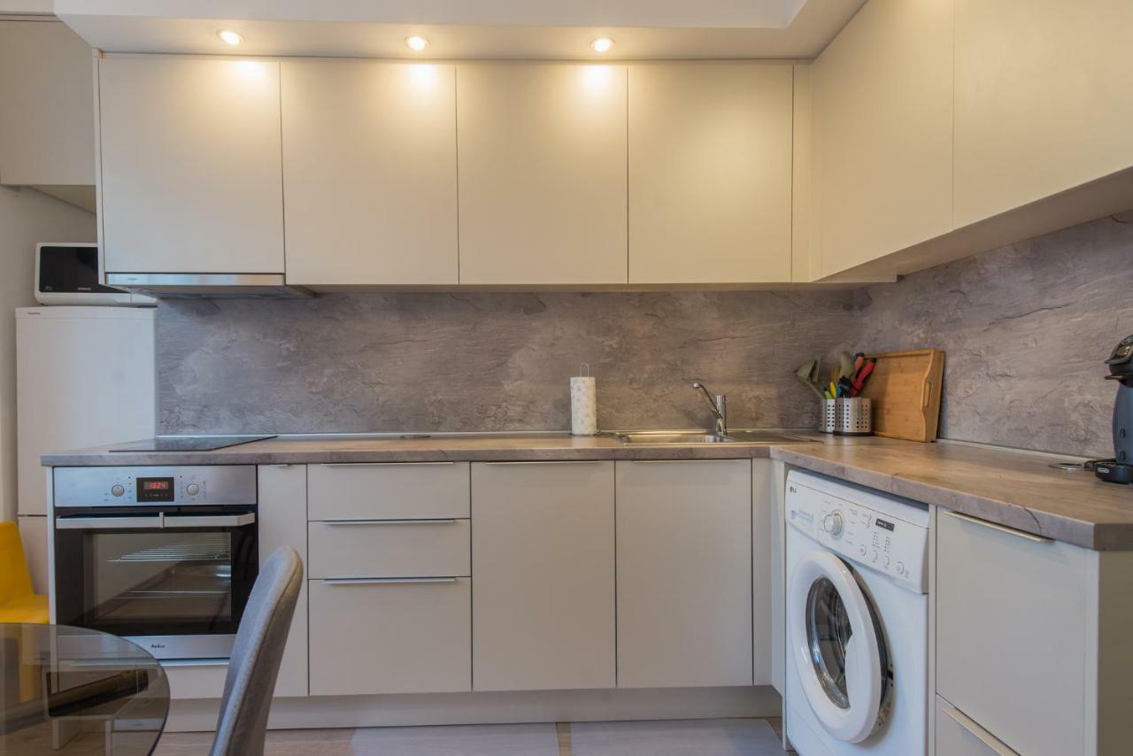 Chic And Spacious Apartment In Central Sofia - Patriarh Evtimiy By Flat Mаnager Екстериор снимка