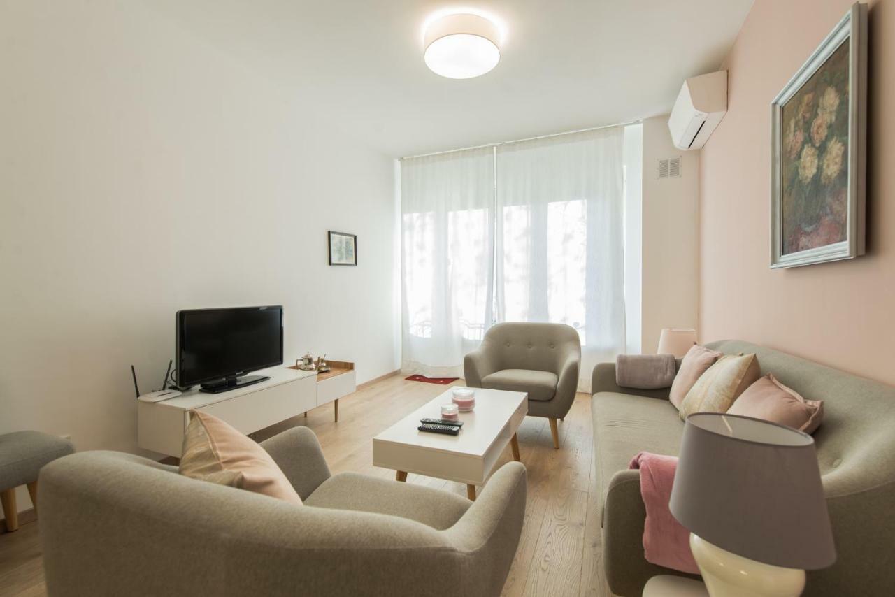 Chic And Spacious Apartment In Central Sofia - Patriarh Evtimiy By Flat Mаnager Екстериор снимка