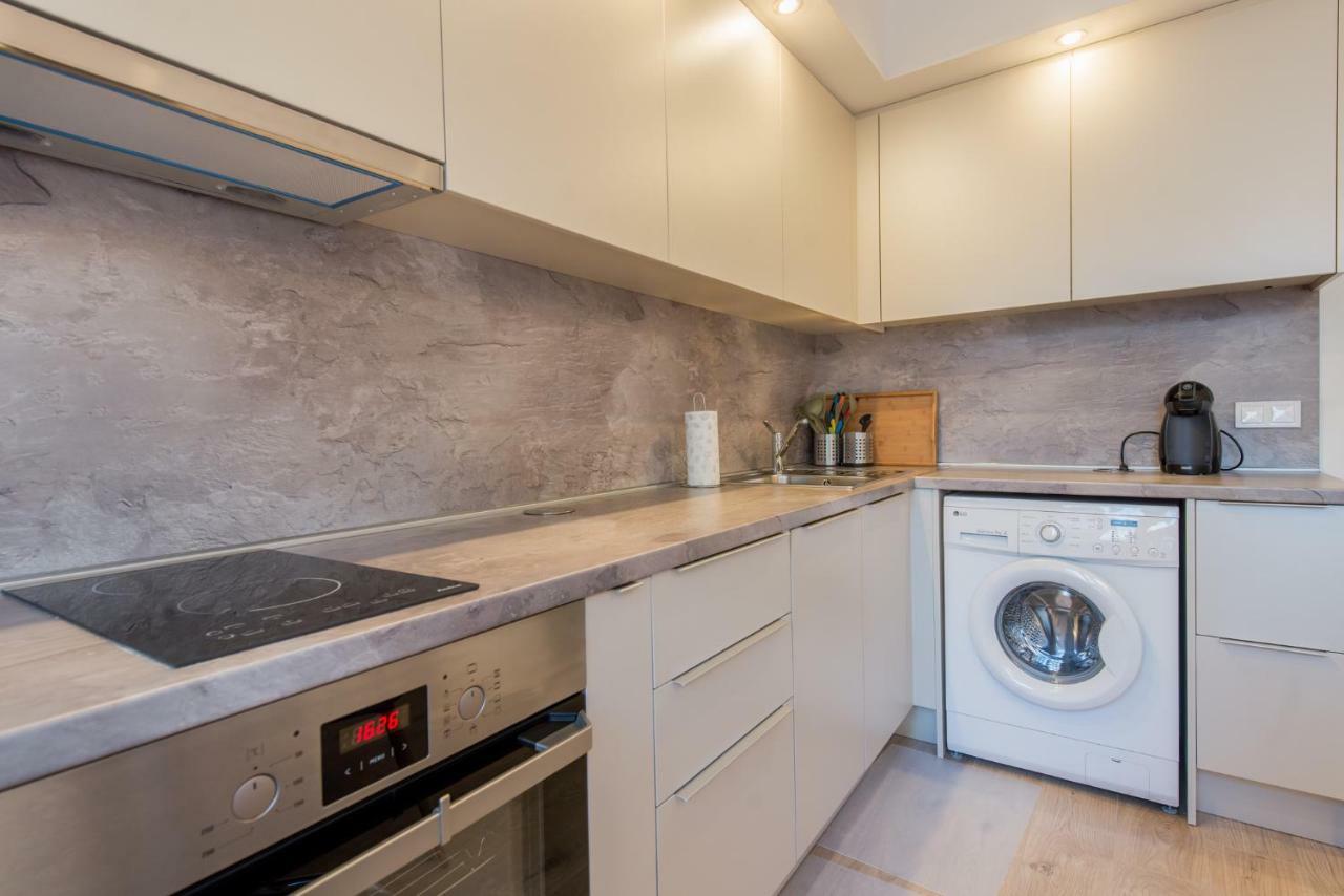 Chic And Spacious Apartment In Central Sofia - Patriarh Evtimiy By Flat Mаnager Екстериор снимка